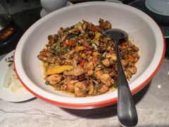 坛子辣椒炒鸡-鱼你相聚·河鲜馆(袁家岭店)