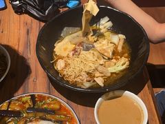 -万记麻辣烫国展总店