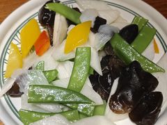 -云海肴·汽锅鸡·云南代表菜(天山百盛优客店)