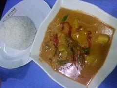 咖喱牛腩飯-热浪岛马来餐厅