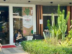 -ommo cafe(半岛城邦店)