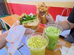 -Bánh Mì Huynh Hoa