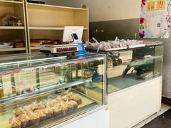 面包甜点陈列柜-甜嘟嘟烘焙坊(舒城路店)