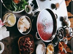 -黄利砖万峰林布依特色酸笋牛肉馆