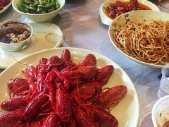 -巴厘龙虾·榜首油焖大虾(音乐学院·沿江酒馆店)