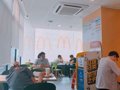 -麦当劳(伟城广场店)