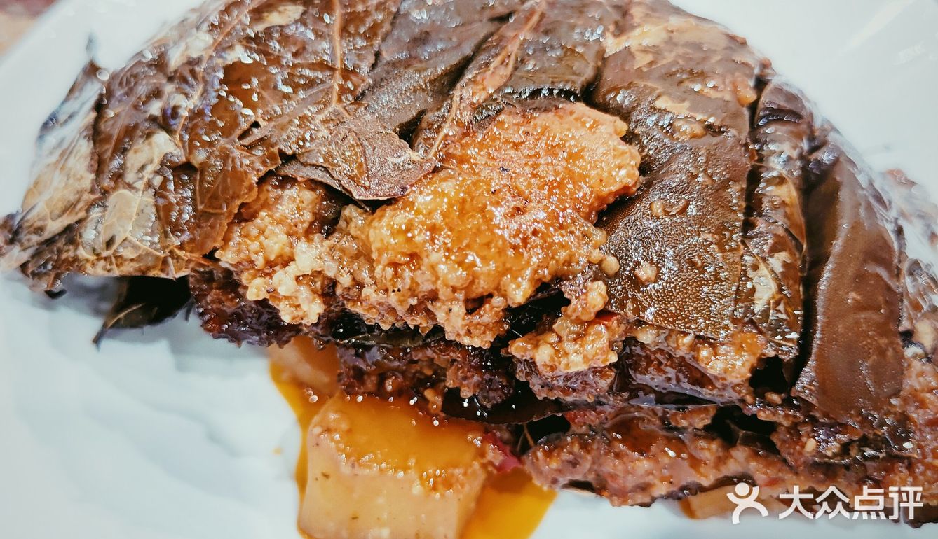 成都老牌苍蝇馆子代表之一，正餐宵夜都🉑，藕汤我能干三碗！