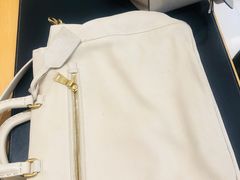 -爱革·奢品·鞋包·衣物·家居(金桥国际商业广场店)