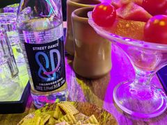 -喜鹊音乐酒馆(西街店)