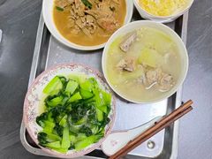 -爱的果实月嫂育婴师(世纪东方店)