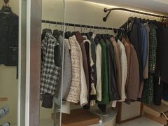 -吴志坚洋服店(贵都邻里中心店)