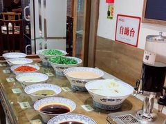 自助调料区-纸盐河码头火锅(十八梯店)