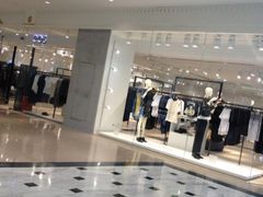 -COS(月星环球港店)