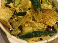 -三鞭一花·独一处·元英砂锅(海光寺店)