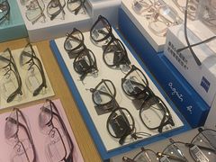 -天空之镜眼镜店蔡司依视路配镜授权零售店(望京颐堤港店)
