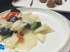 -隆江大酒店(雯婕商务楼店)