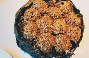 Lotus Leaf Steamed Pork Ribs with Sticky Rice