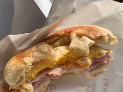 煎蛋芝士火腿贝果明治-BIG BAGEL(永康路店)