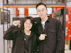 -肆兮眼镜·蔡司·徕卡战略合作店(大坪店)