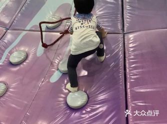 安徒生童话乐园还是朋友推荐的，门票价格活动很划算