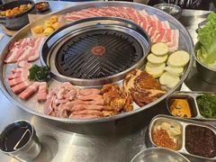 -哈哈碳都·牛肋条无限自助烤肉(宝龙店)
