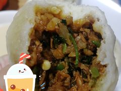 麻辣香菇鸡丁包-老陶包子铺(南大西南村店)