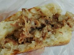 烧饼夹牛肉-老西关黄老太牛肉烧饼