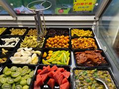 自助取餐区-老炳·七丛松甘草水果