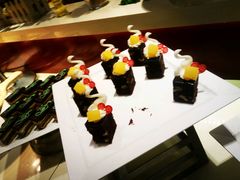-凤冠假日酒店自助餐