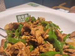 -绿草地·湘菜(悦方ID mall店)