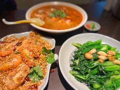 -大头虾越式风味餐厅(光明广场店)