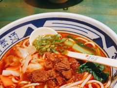 -鑫花溪牛肉米粉(东环大润发店)