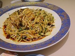 -老码头黑皮肘子锅包肉(赣水路店)