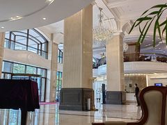 -汕尾巴黎半岛酒店