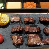 适合情侣约会的火锅料理店—柿圆牛肉锅物料理