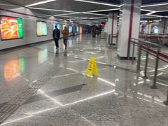 -上海游泳馆(地铁站)