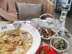 -渔语鱼酸菜鱼新川菜(来福士店)