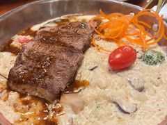 牛肉蘑菇烩饭-I HOLIC艾豪丽披萨(KKone店)