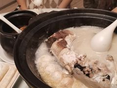 -香山湖家家宴(中山陵店)