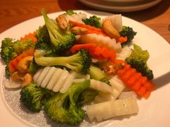 -吕氏疙瘩汤·新派鲁菜(济南万象城店)