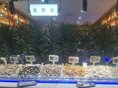 -锤头鲨毛肚海鲜烤肉自助餐厅(国购广场店)