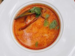 冬阴功汤-Golden Lily河内巴黎法越料理餐厅(建国西路店)