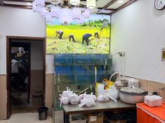 -湖南人家湘菜馆(镇江路店)