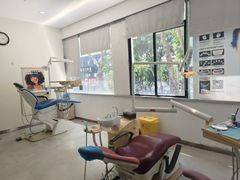 -海南口腔医院(国贸门诊部)