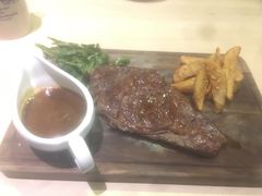 -LENBACH兰巴赫西餐啤酒坊(大连东港店)