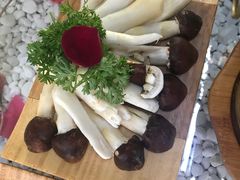 -慢丽江·云南野生菌土鸡锅(付家庄店)