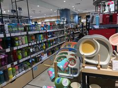 -永旺黄岛购物中心