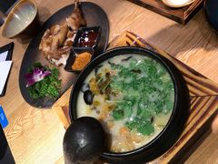 -麦麦山云南菜(复地活力城店)