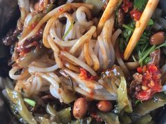 -灵山卢梅燕粉店