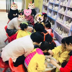 -泥娃娃DIY陶吧(易生活购物公园店)